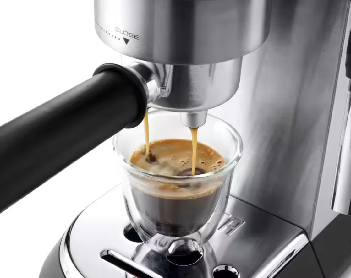 Kompakt Espressomaskine med professionel mælkeskummundstykke - Image 2