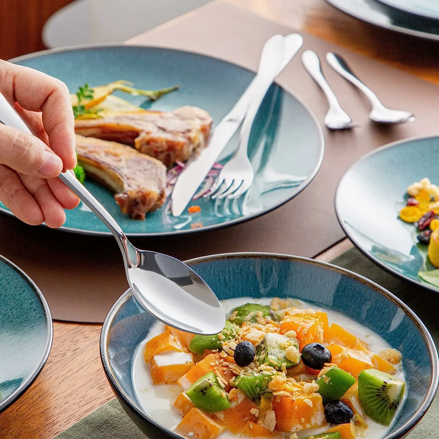 60-delt bestiksæt, til 12 personer, med knive, gafler, skeer, dessertskeer, 18/10 rustfrit stål, poleret, med gaveæske, tåler opvaskemaskine - Image 2