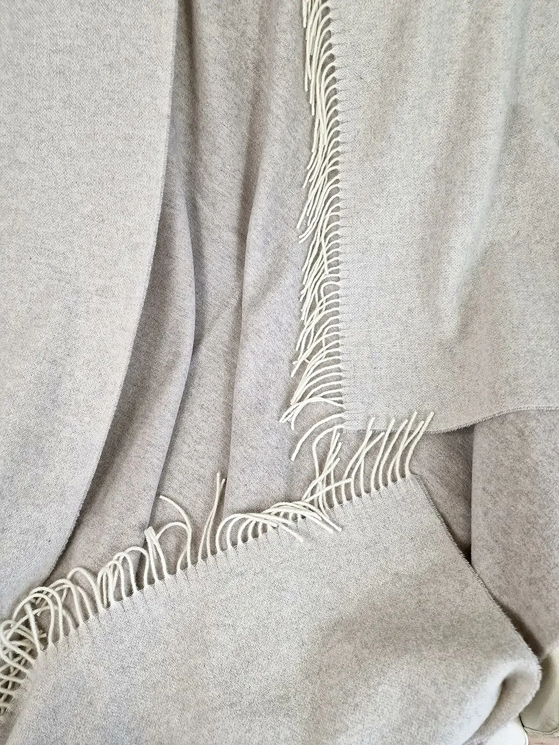 Luksuriøst Cashmeretæppe, 140 x 200 cm, Beige/grå-hvid - Image 4